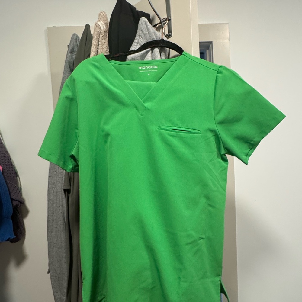 Mandala Green Women's Scrub Top
